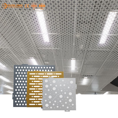 Wewnętrzny podwieszany metalowy sufit dostosowany artystyczny perforowany aluminiowy panel sufitowy na stadion